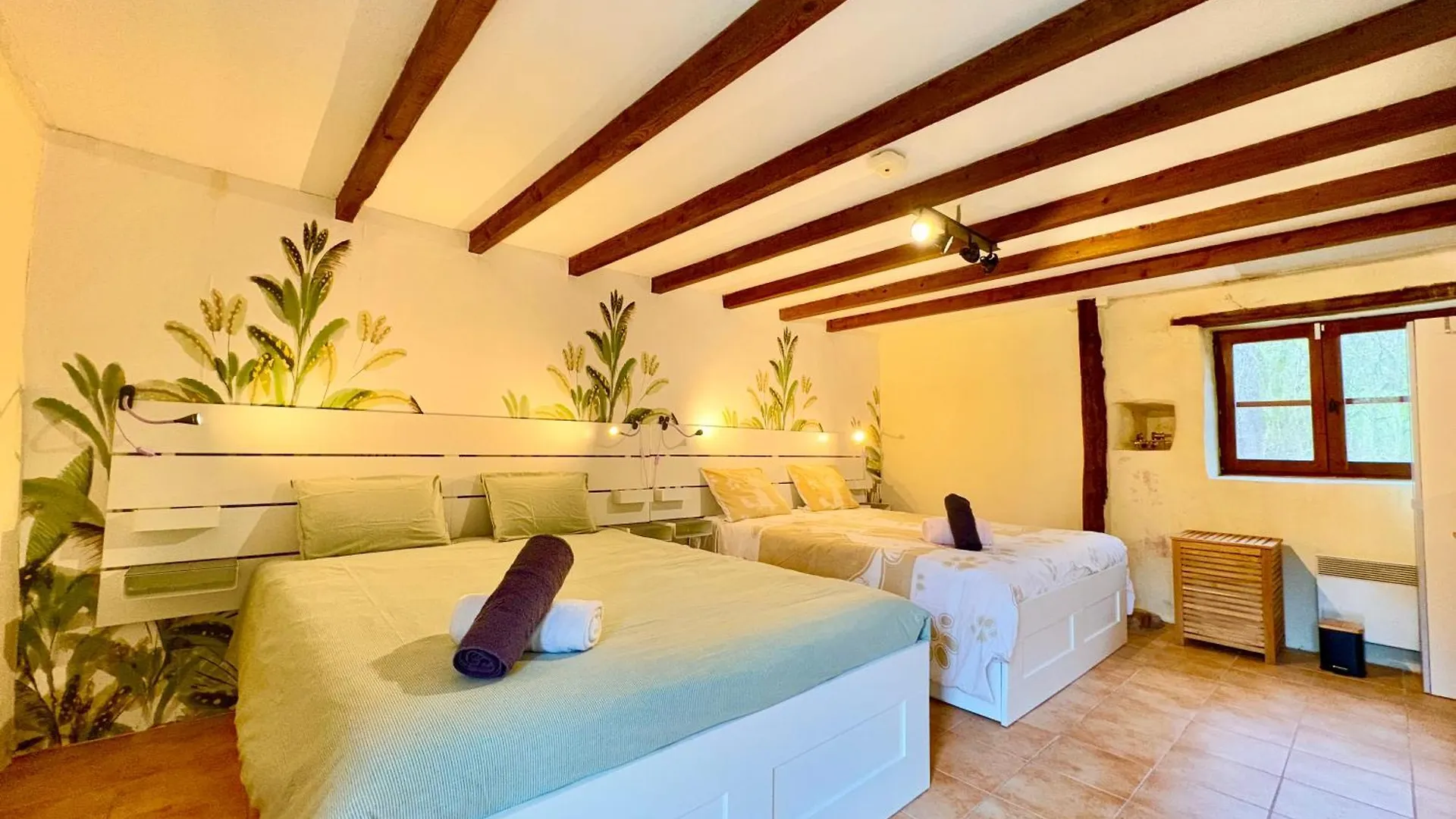 Holiday home Magnifique Longere En Pierre Du Lot Piscine Privee Villa Vaylats